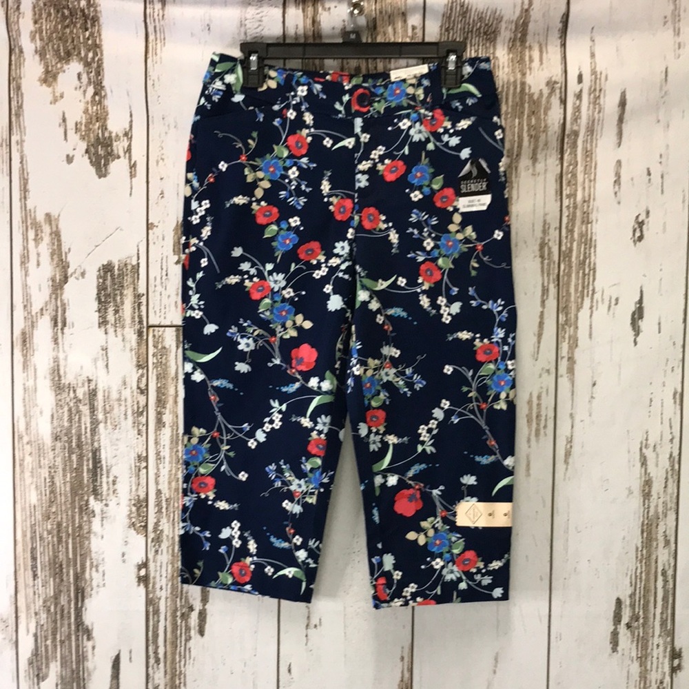 St. John's Bay Navy with Floral Capri Pants